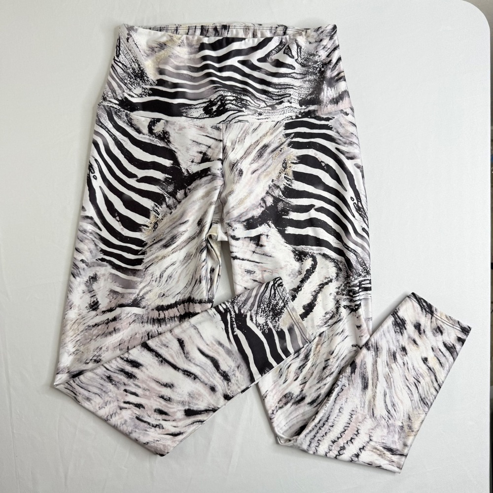 Onzie High Rise Zebra Print Yoga Leggings Black White Gray Activewear Small‎